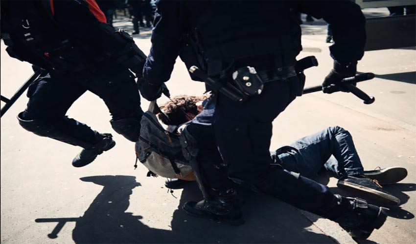 front contre violences policières