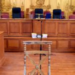 Légitime défense : une femme acquittée après avoir tué son compagnon violent